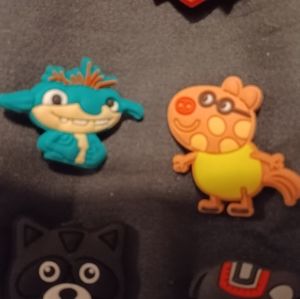Croc Peppa Pig/ Bob Goblin jibitz shoe charms bundle